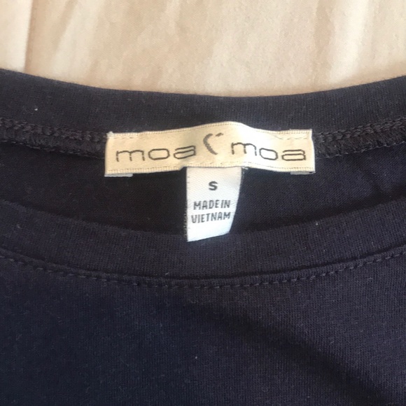 Navy blue top - Picture 2 of 3